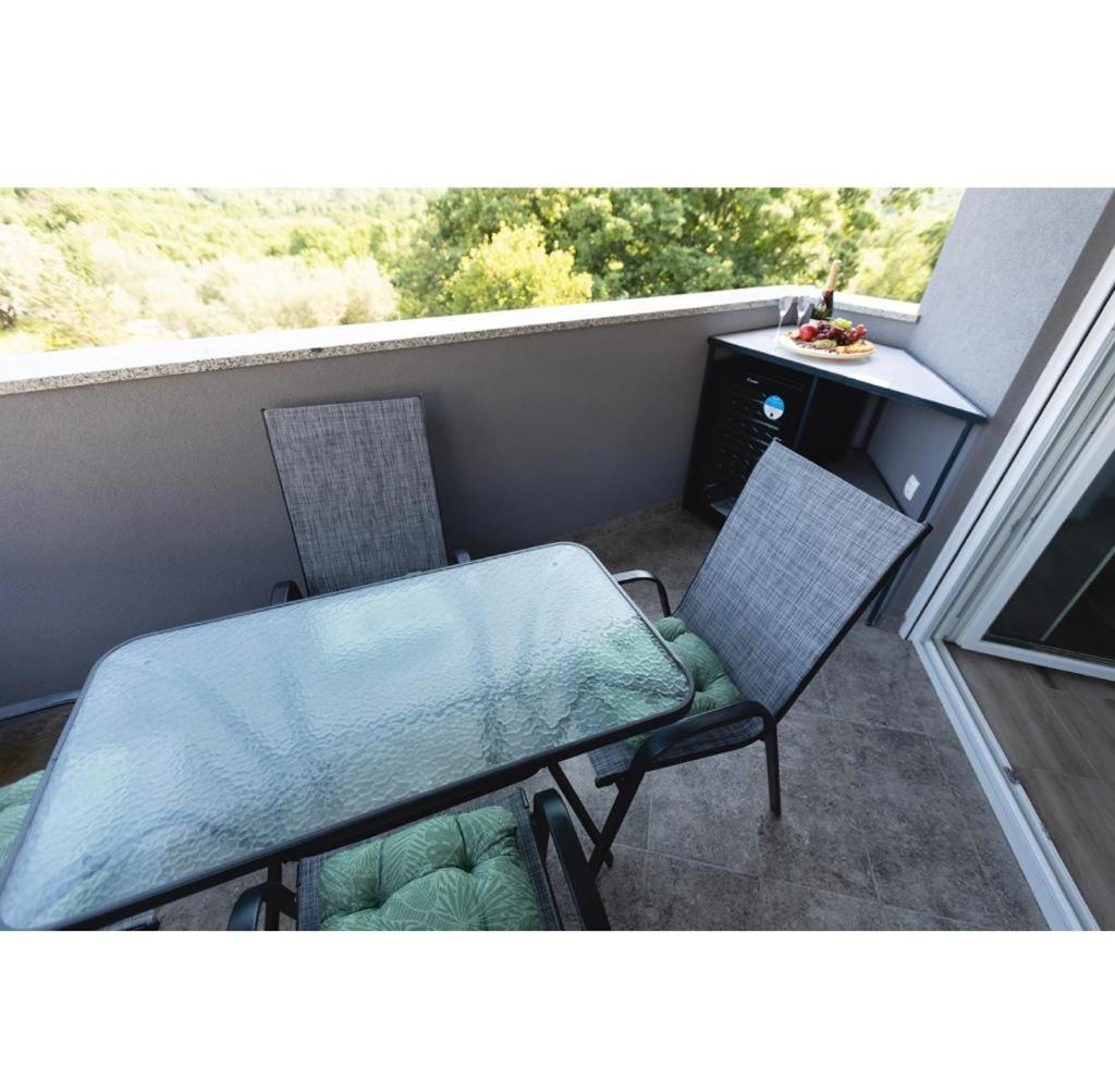 Apartmani Jedro Šilo Εξωτερικό φωτογραφία