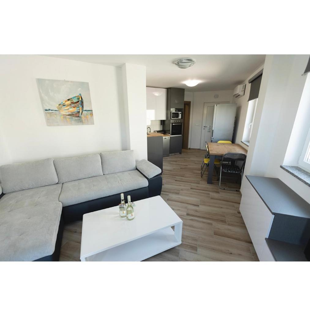Apartmani Jedro Šilo Εξωτερικό φωτογραφία